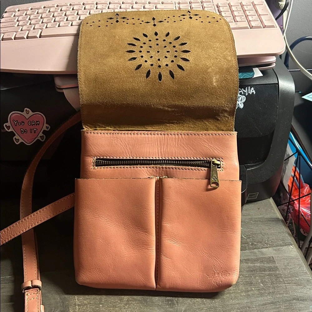 Patricia Nash Dusty Rose Leather Crossbody‎ Bag
